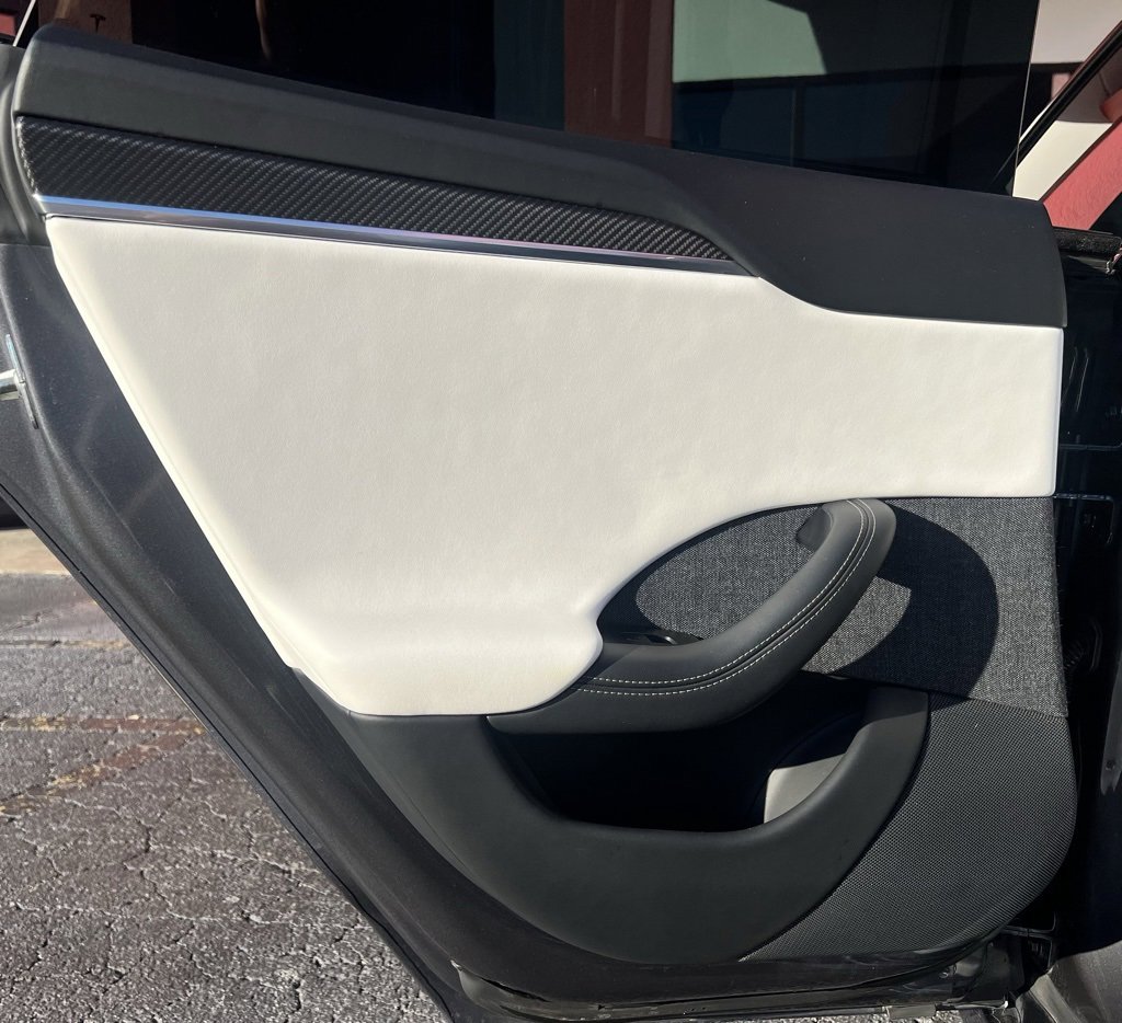 Used 2021 Tesla Model S Plaid image 14