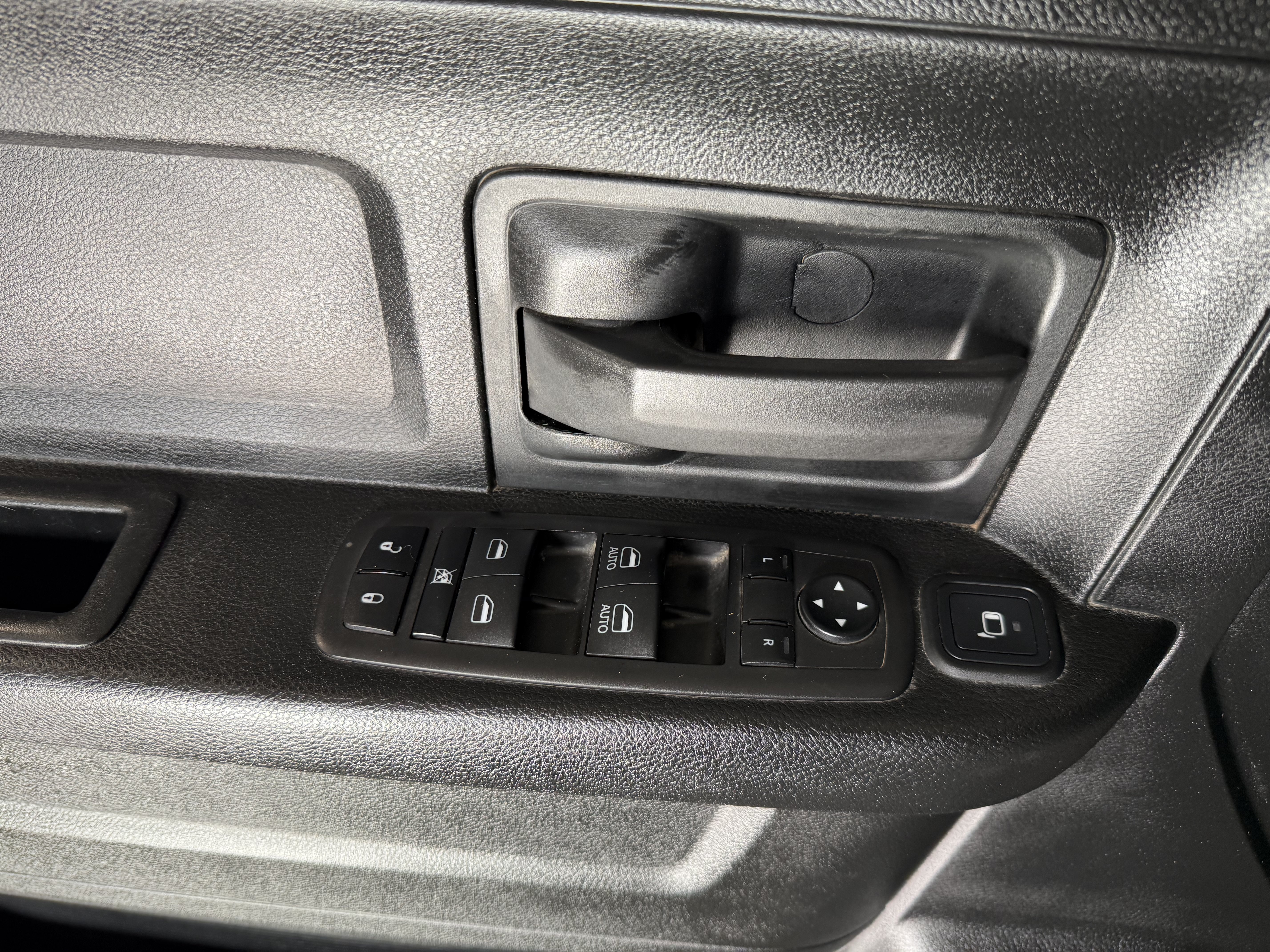 Used 2023 RAM 5500 Tradesman w/ Safety Group AWD/4WD image 49