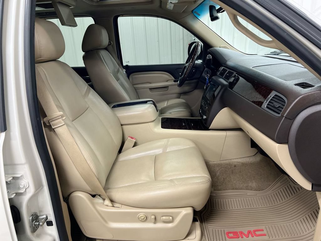 Used 2013 GMC Yukon Denali AWD/4WD image 23