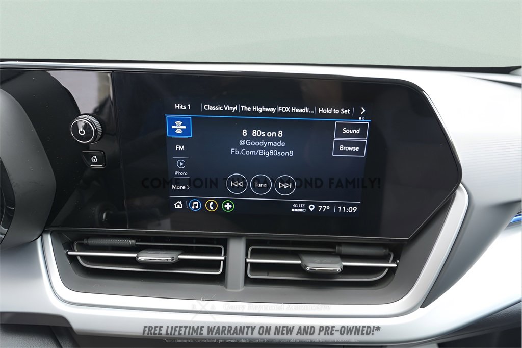 Used 2025 Chevrolet Trax LS w/ LS Convenience Package image 19