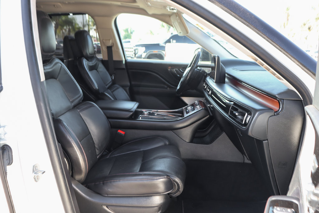 Used 2021 Lincoln Aviator Reserve w/ Equipment Group 201A RWD image 47