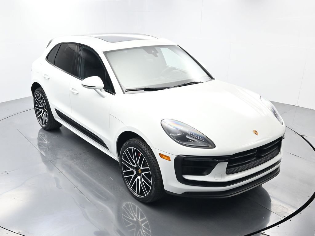 Certified 2023 Porsche Macan S AWD/4WD image 45