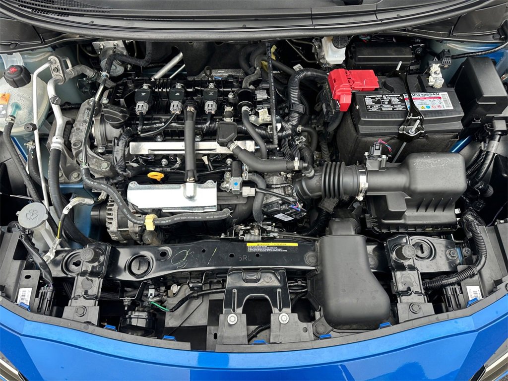 Used 2024 Nissan Versa SR w/ Trunk Package image 9