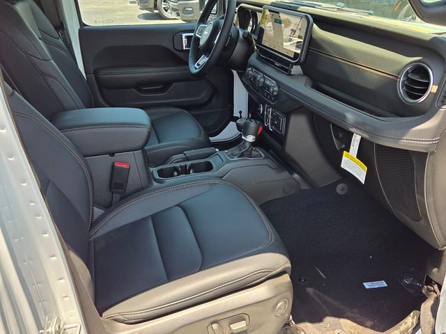 New 2026 Jeep Wrangler Sahara AWD/4WD image 13