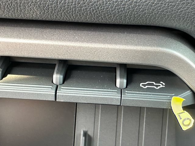 New 2026 Toyota Tundra Limited AWD/4WD image 16