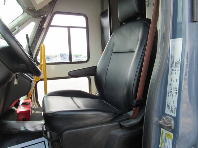 Used 2021 Ford Transit 350 DRW RWD image 21