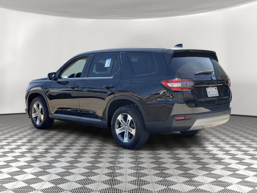Certified 2024 Honda Pilot EX-L image 4