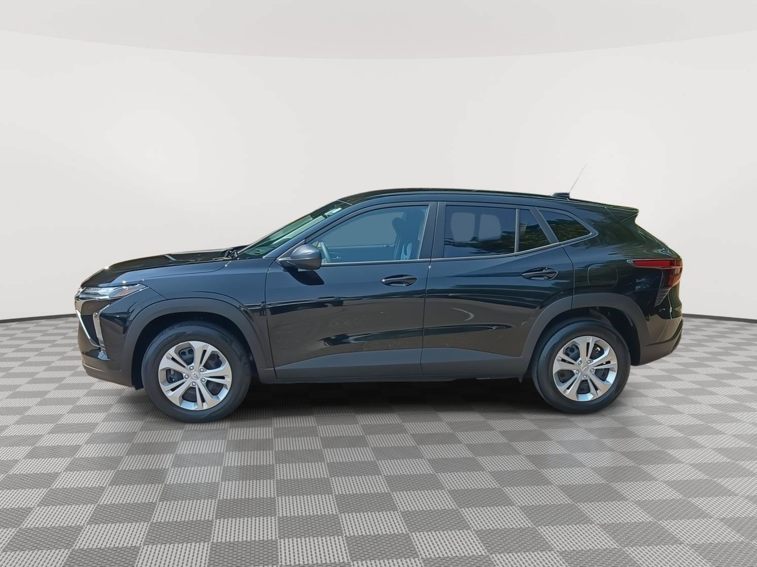 Used 2026 Chevrolet Trax LS w/ Driver Confidence Package FWD image 5