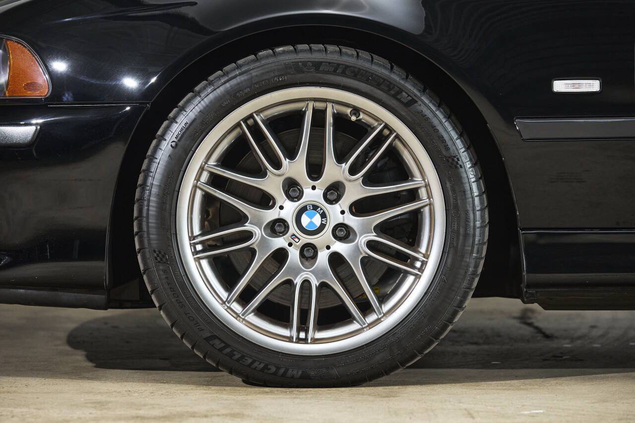 Used 2003 BMW M5 RWD image 42