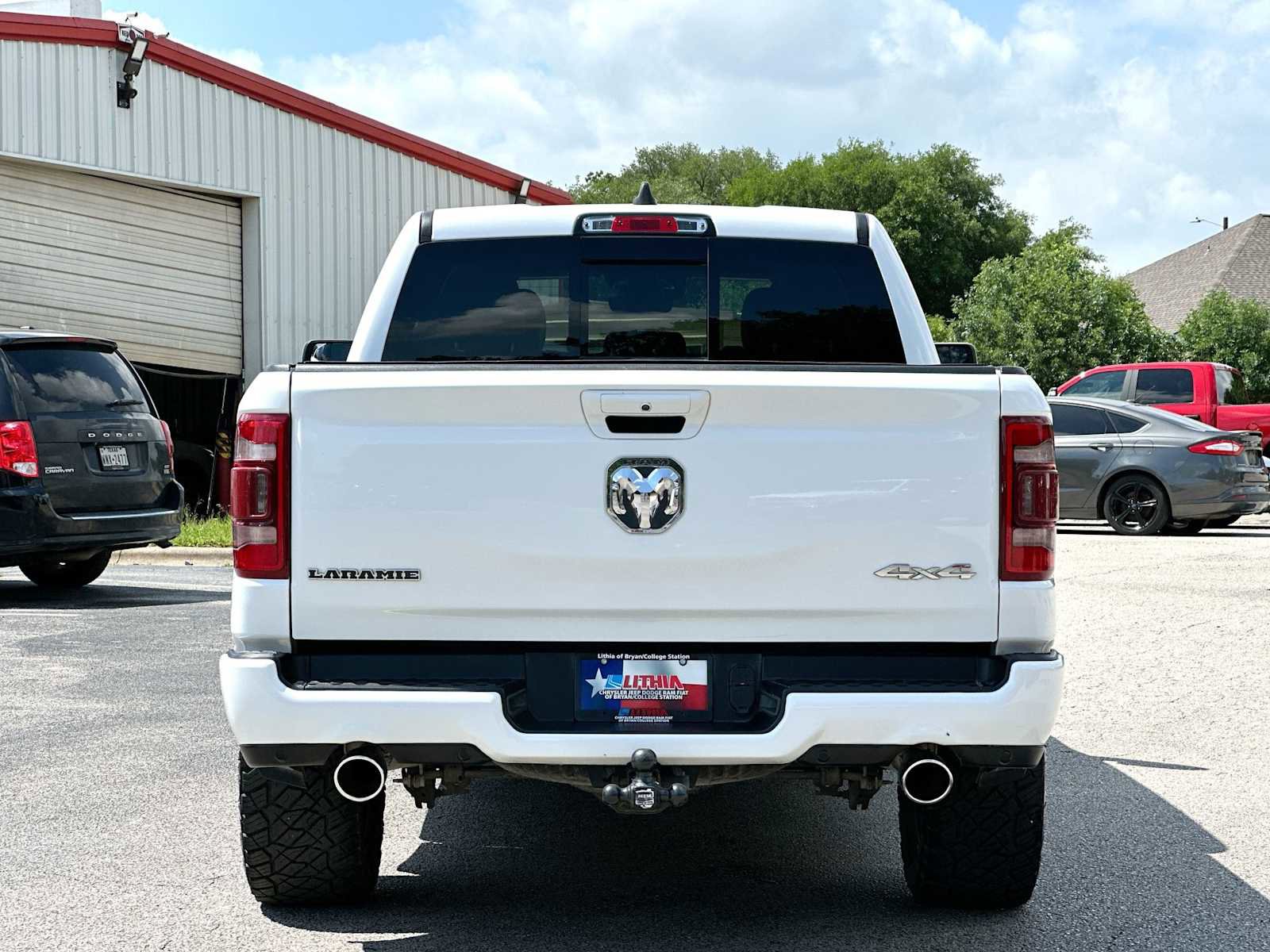 Used 2024 RAM 1500 Laramie image 14