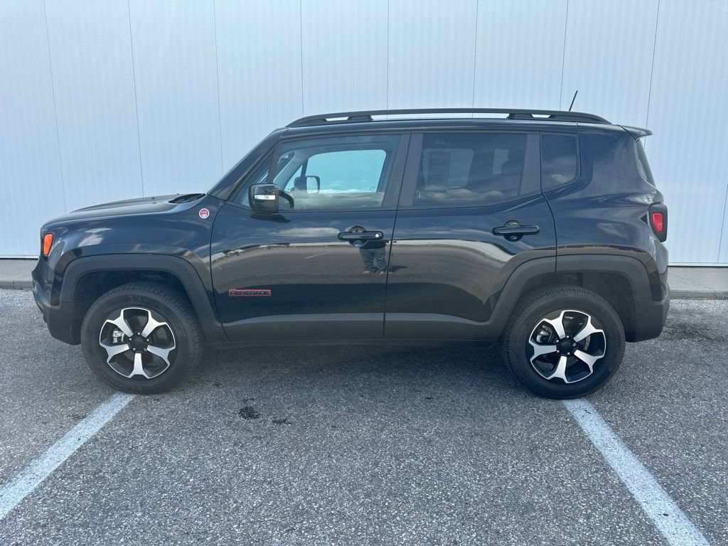 Used 2022 Jeep Renegade Trailhawk AWD/4WD image 3