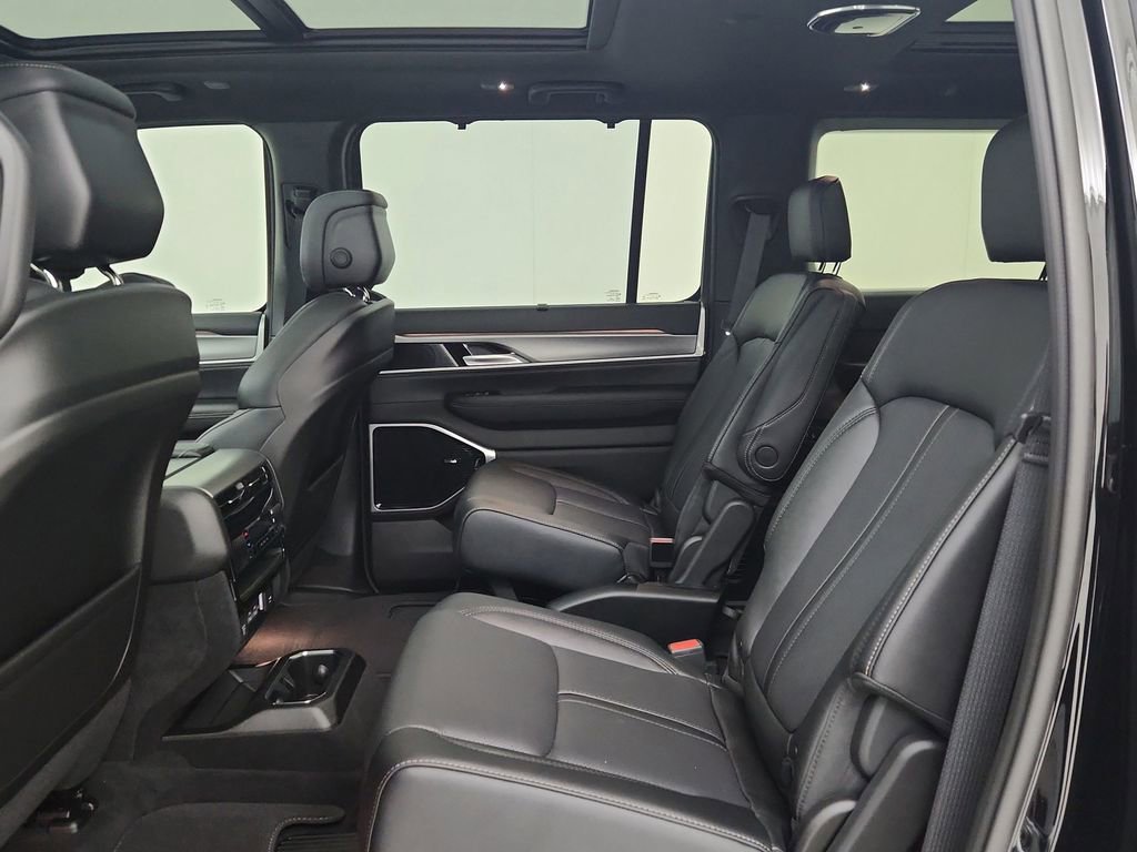 New 2026 Jeep Grand Wagoneer L Limited image 32