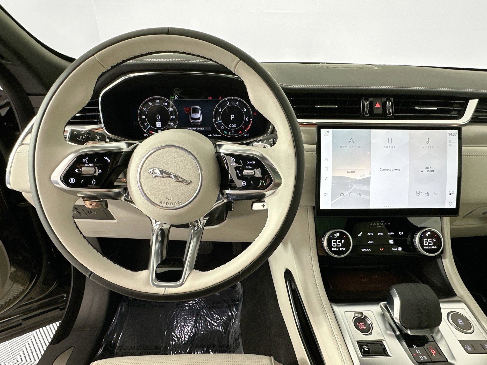 Used 2026 Jaguar F-PACE R-Dynamic S image 11