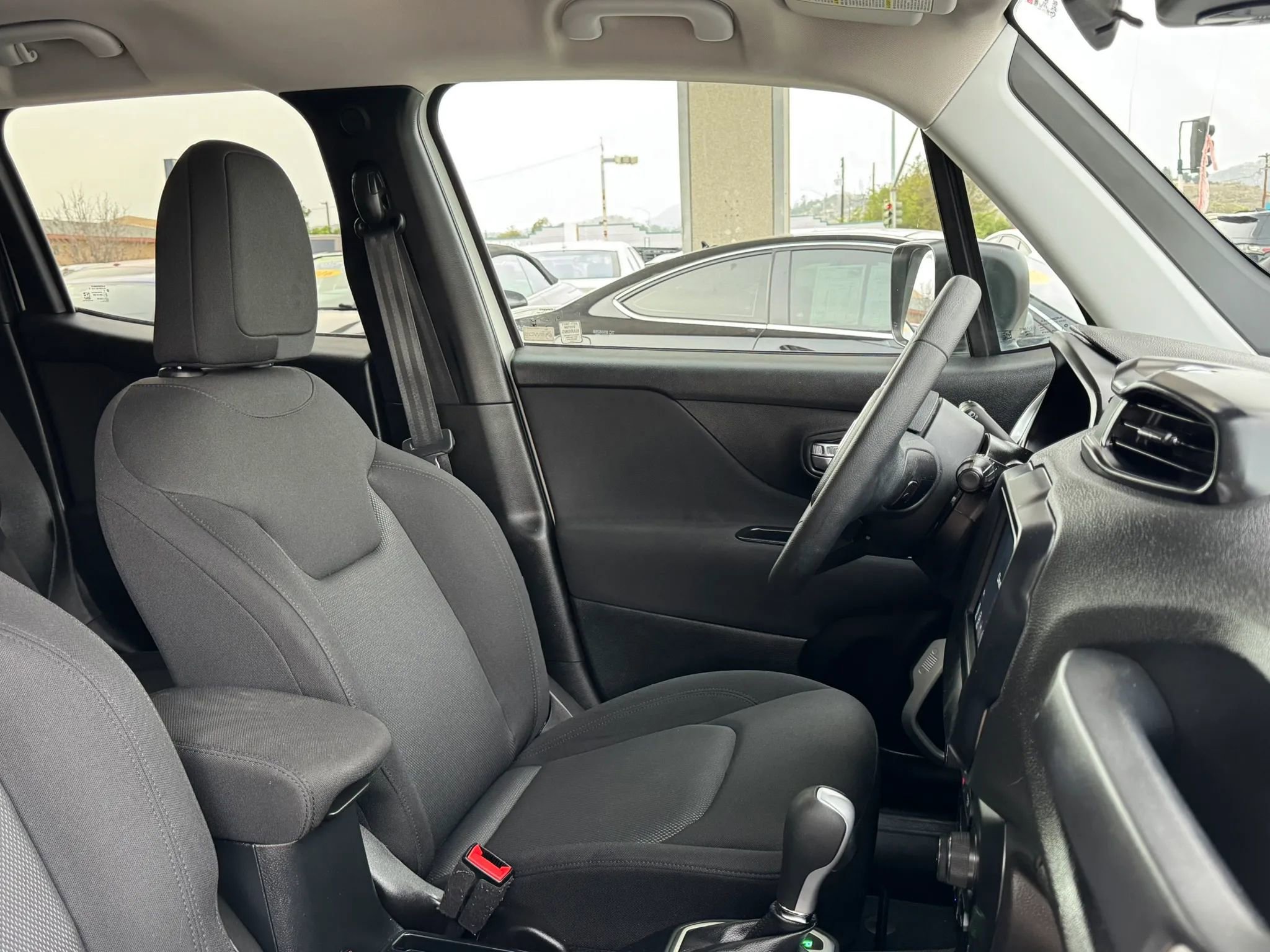 Used 2018 Jeep Renegade Sport w/ Power & Air Group AWD/4WD image 32