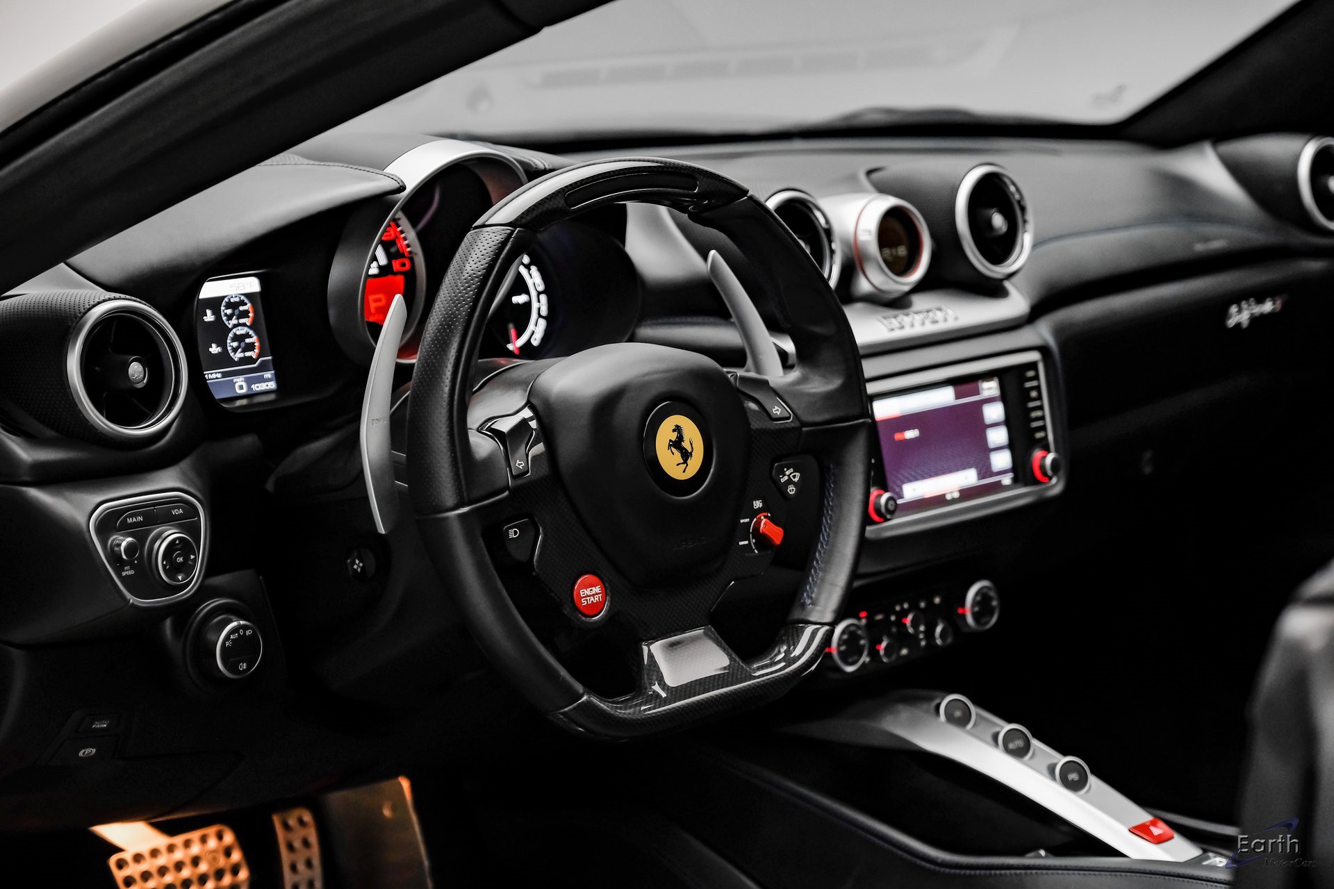 Used 2016 Ferrari California T image 47