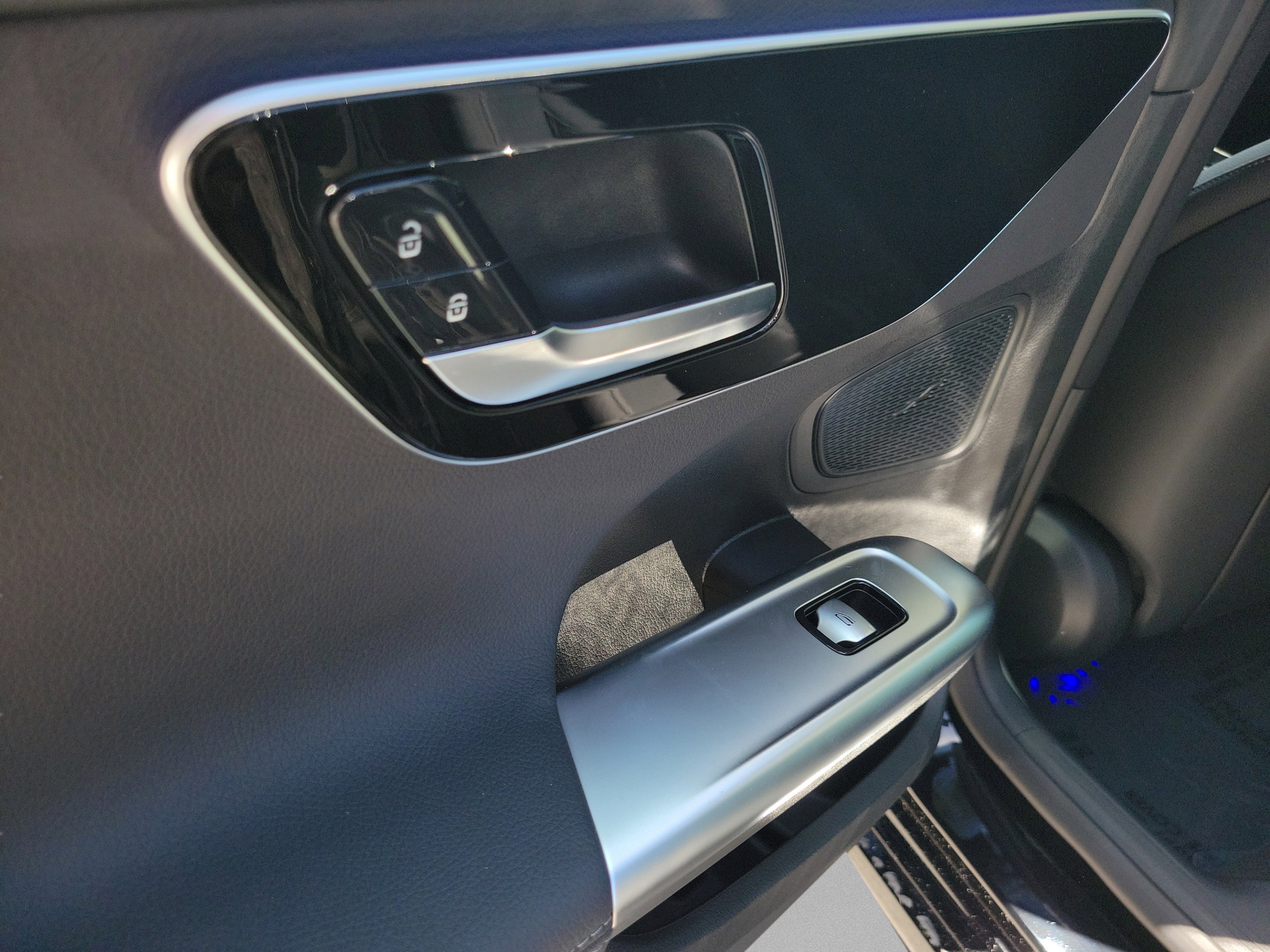Certified 2026 Mercedes-Benz C 300 Sedan image 8