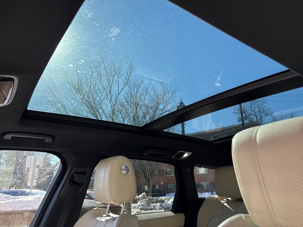 Used 2016 Land Rover Range Rover Sport HSE image 13