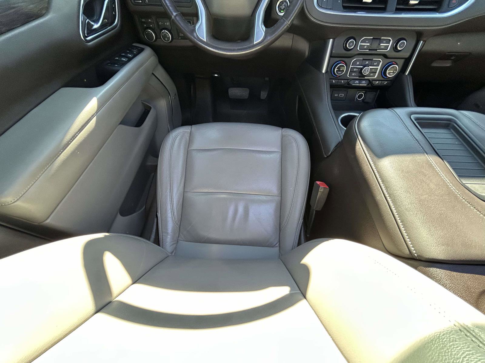 Used 2021 Chevrolet Tahoe LT w/ LT Signature Package image 13