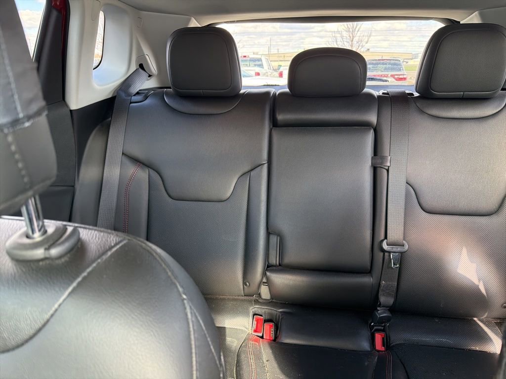 Used 2020 Jeep Compass Trailhawk w/ Leather Interior Group AWD/4WD image 23