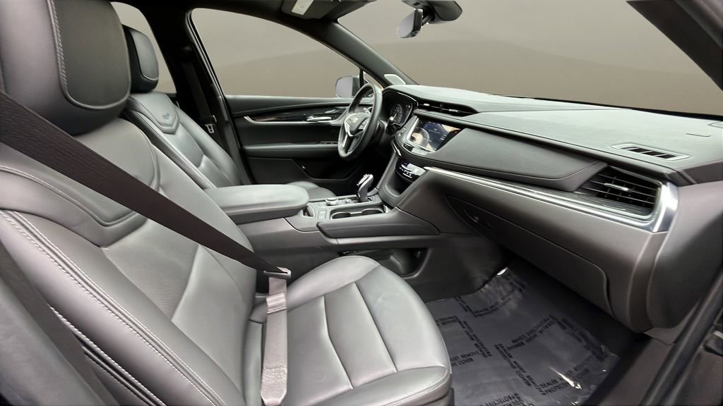 Certified 2021 Cadillac XT5 Premium Luxury AWD/4WD image 10