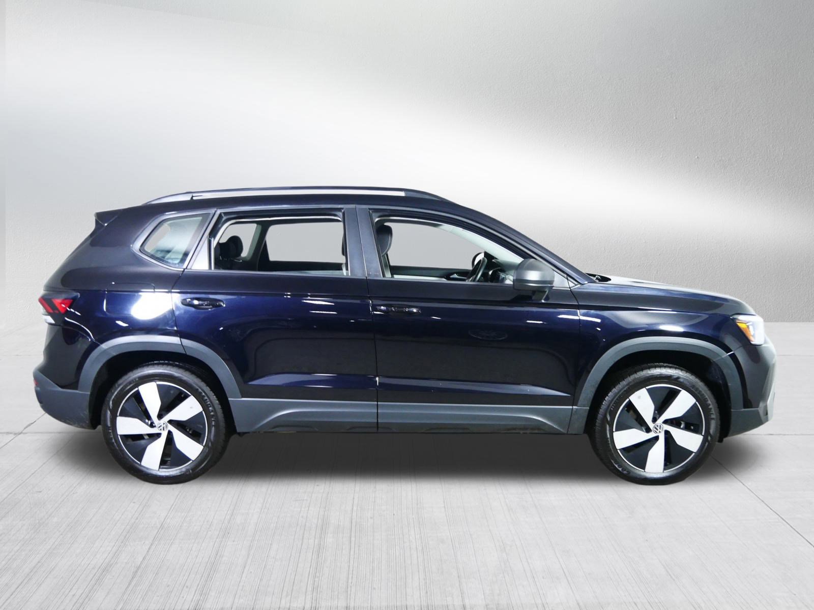 Used 2025 Volkswagen Taos S AWD/4WD image 8