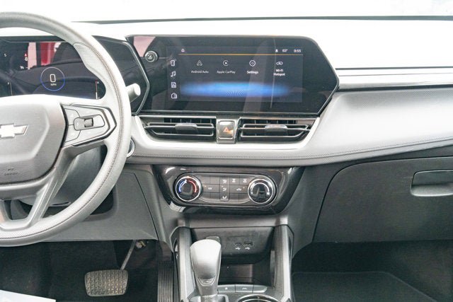 Used 2025 Chevrolet TrailBlazer LT FWD image 30