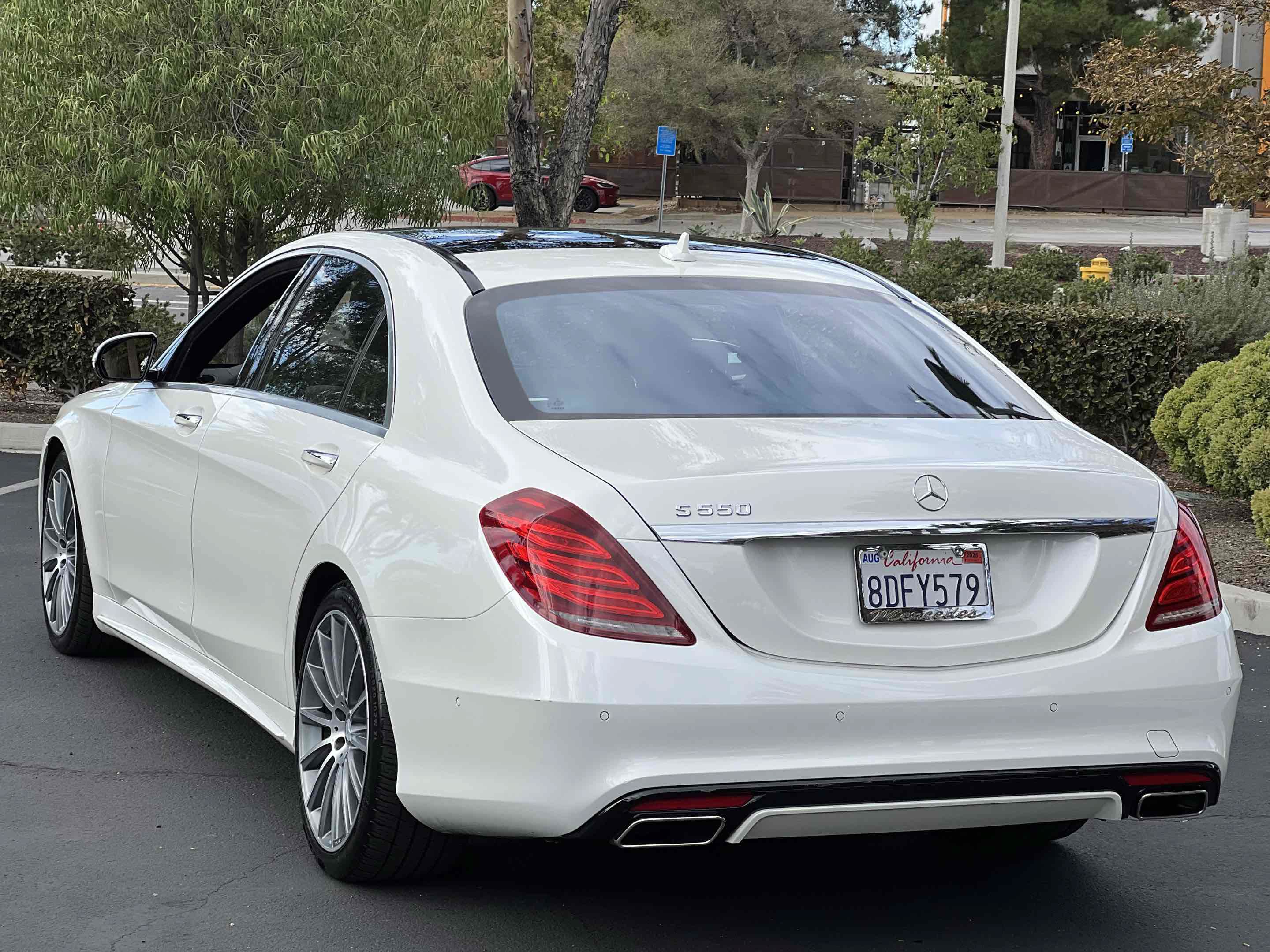 Used 2015 Mercedes-Benz S 550 Sedan image 18