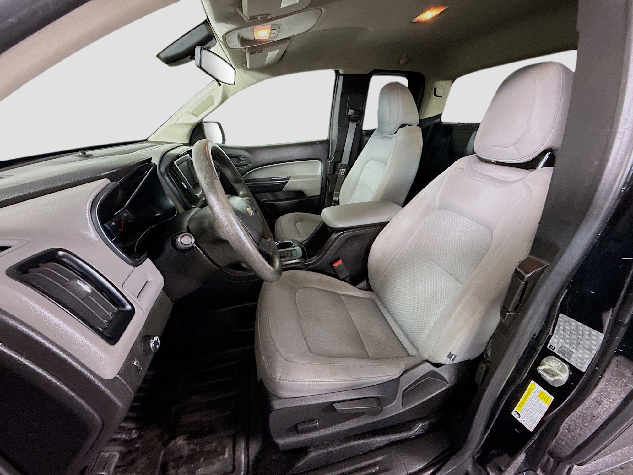 Used 2018 Chevrolet Colorado W/T image 19