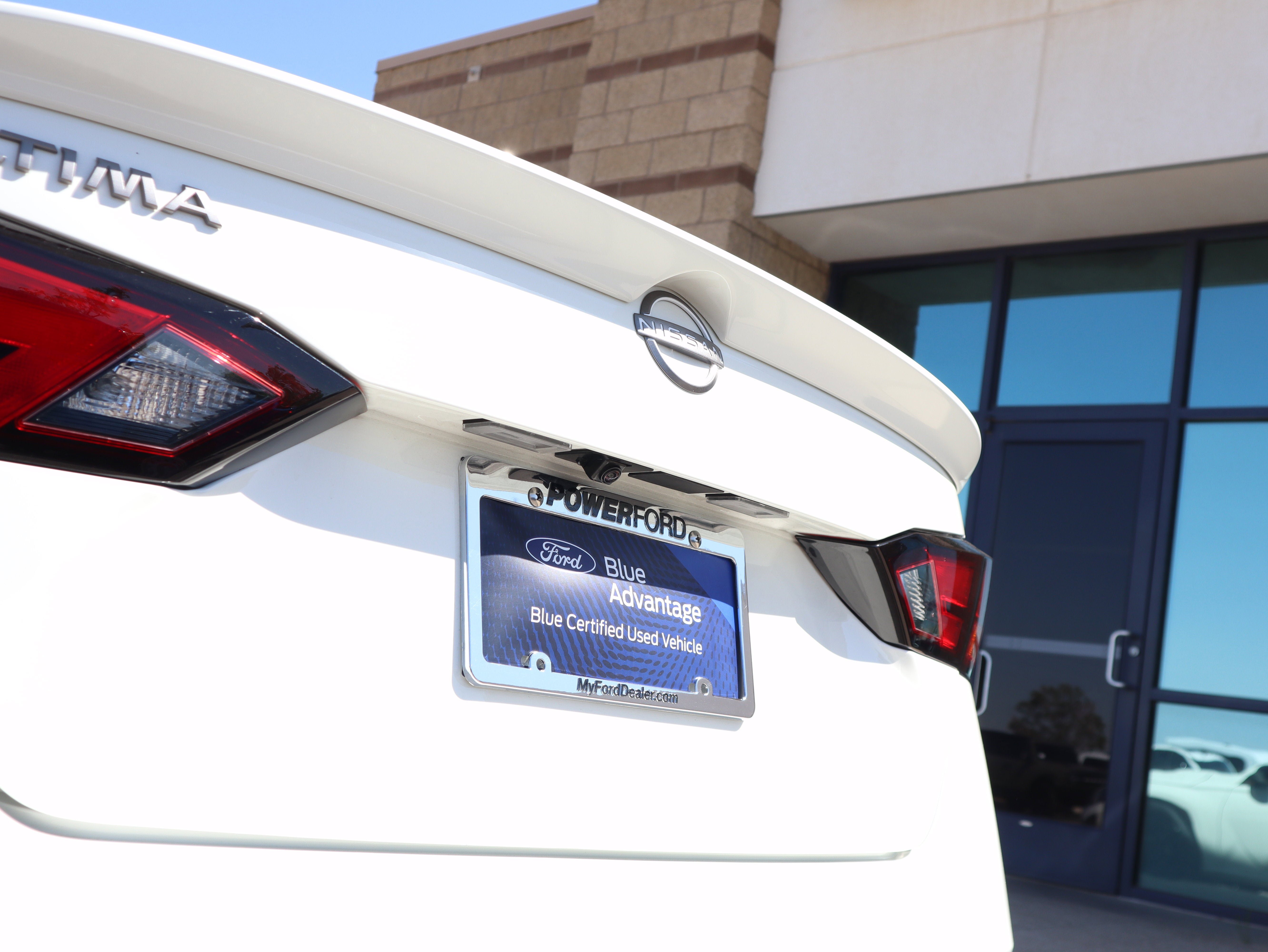 Used 2025 Nissan Altima 2.5 S FWD image 19