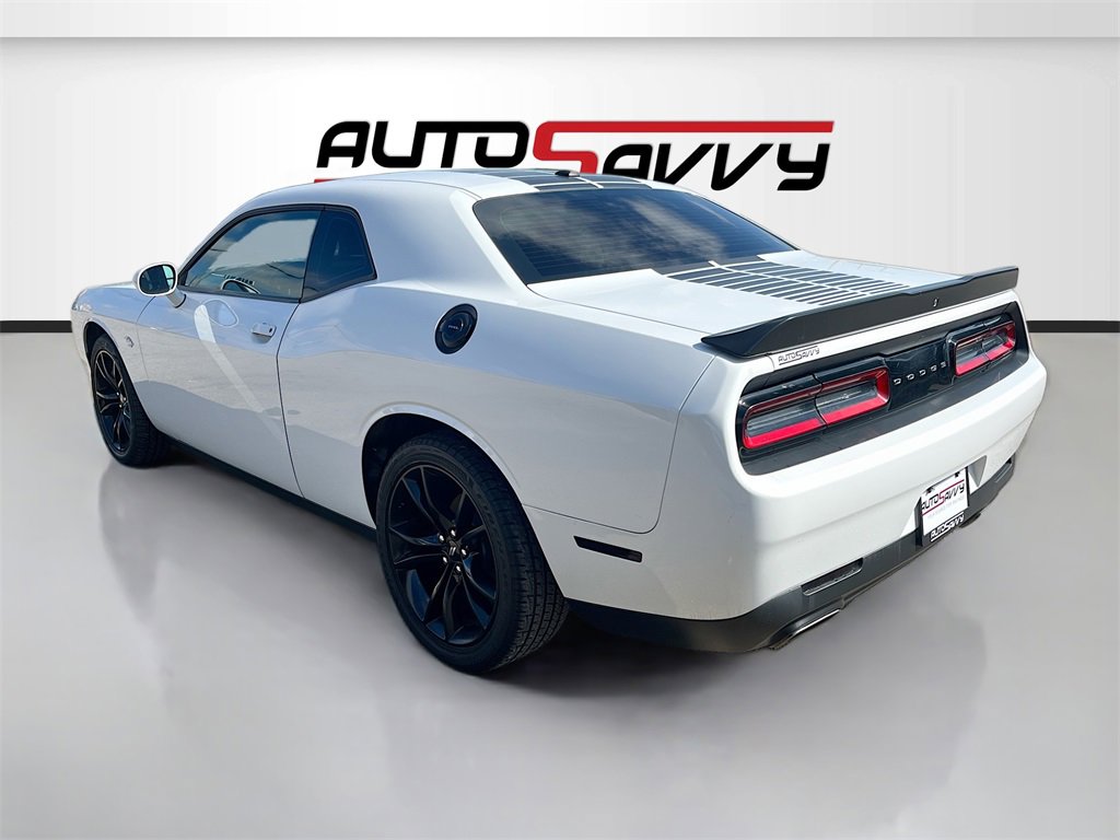 Used 2018 Dodge Challenger SXT w/ Blacktop Package image 5