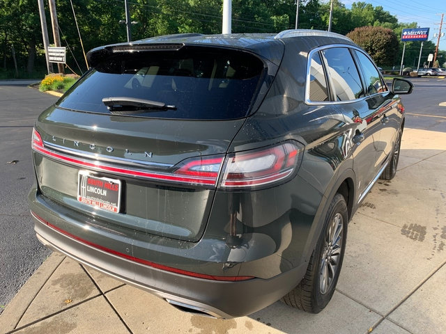 Used 2023 Lincoln Nautilus AWD w/ Premium Package image 7