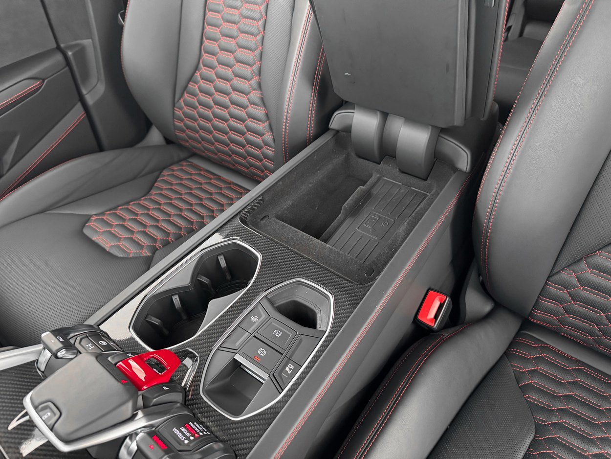 Used 2021 Lamborghini Urus image 21