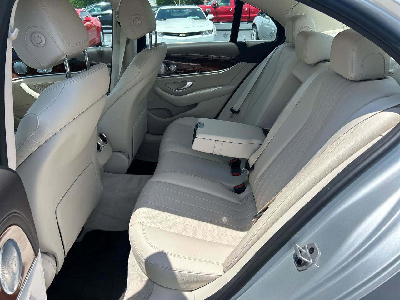 Used 2018 Mercedes-Benz E 300 image 12