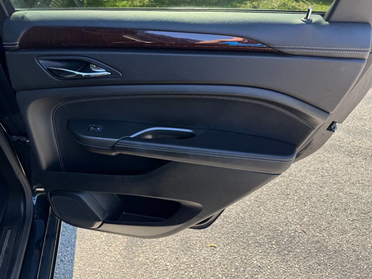 Used 2012 Cadillac SRX Luxury image 42