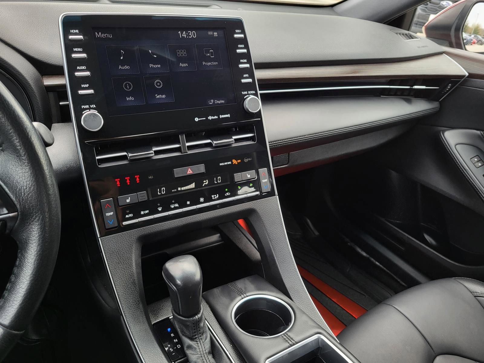 Used 2022 Toyota Avalon XLE image 20