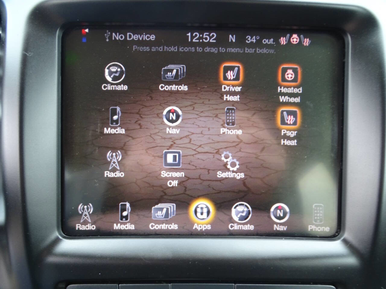 Used 2018 Jeep Cherokee Latitude w/ Quick Order Package 26T image 21