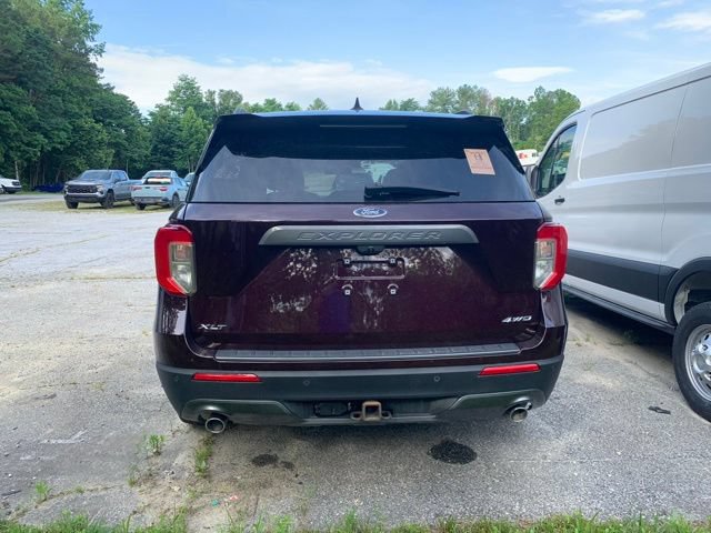 Used 2023 Ford Explorer XLT w/ Equipment Group 202A AWD/4WD image 7