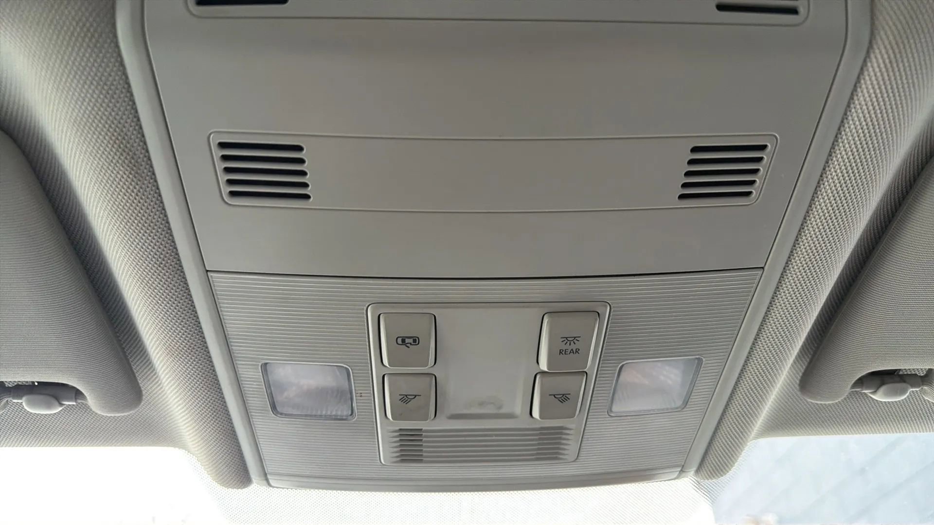 Used 2019 Volkswagen Jetta S image 25