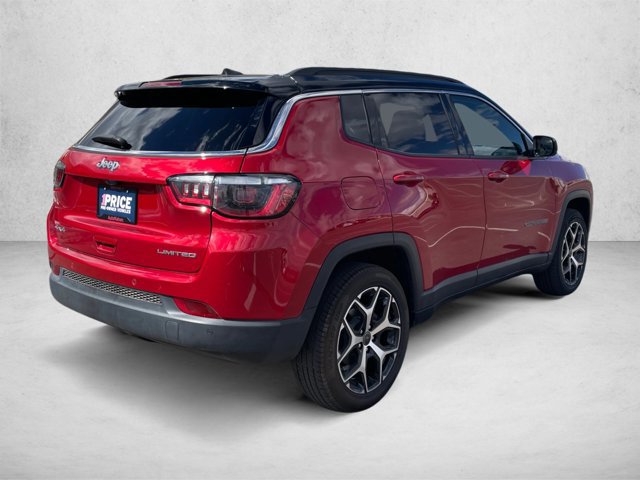 Used 2025 Jeep Compass Limited AWD/4WD image 5
