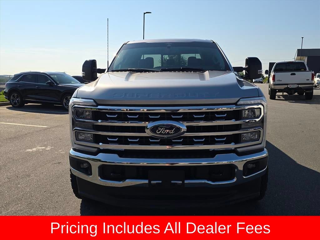 Used 2024 Ford F350 Lariat w/ FX4 Off-Road Package AWD/4WD image 8