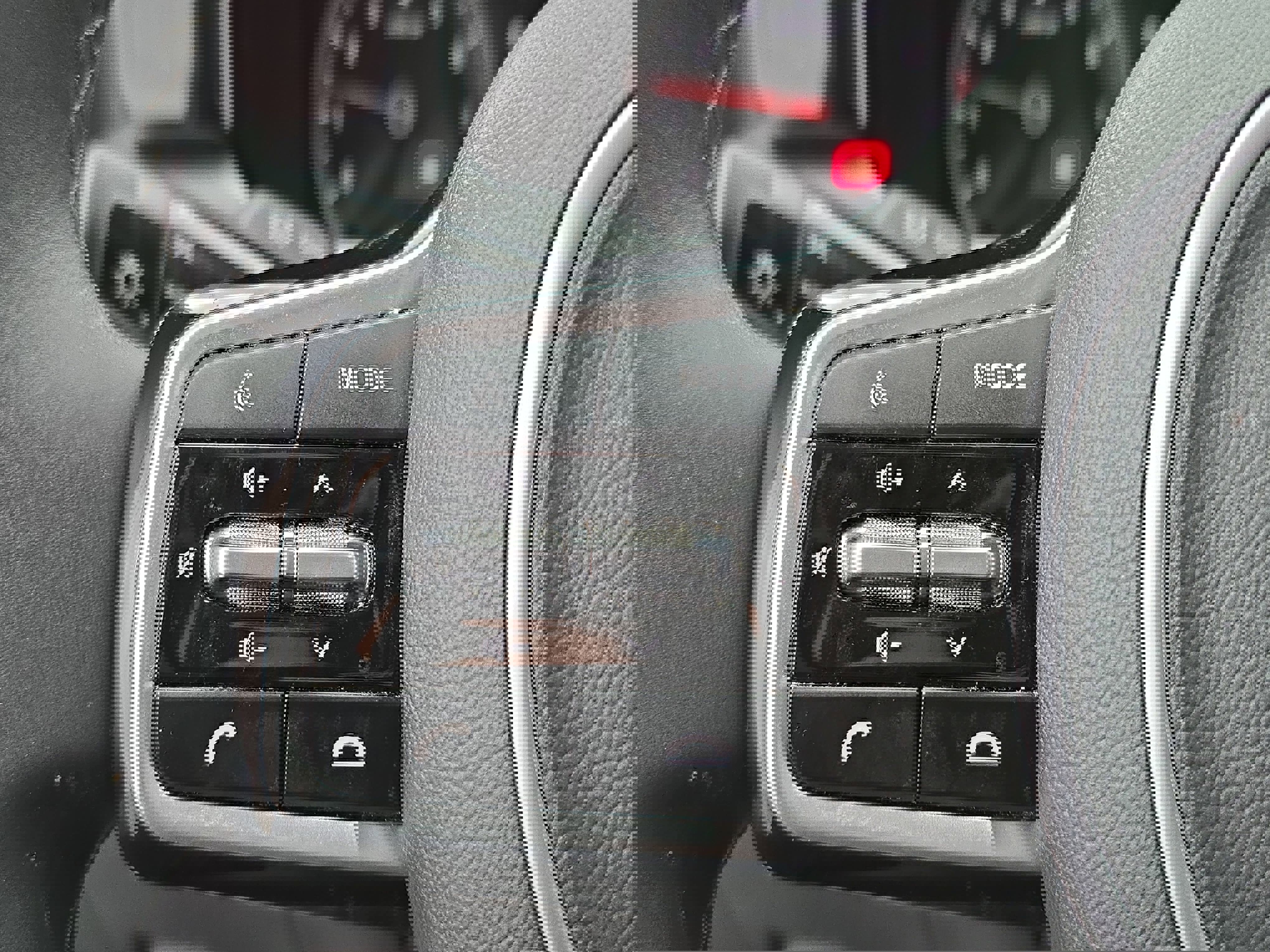 Used 2023 Kia Sorento S w/ Panoramic Sunroof Package image 17