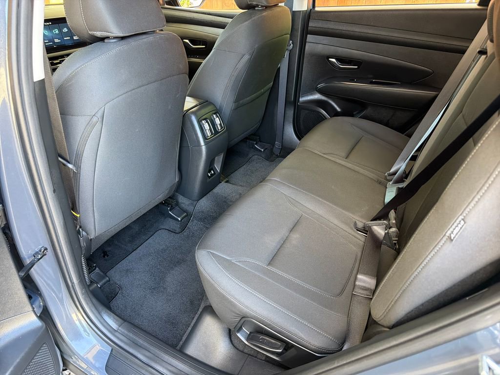 Used 2025 Hyundai Tucson SEL FWD image 29