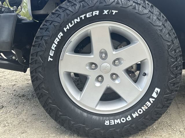 Used 2017 Jeep Wrangler Sport w/ Quick Order Package 24S AWD/4WD image 30
