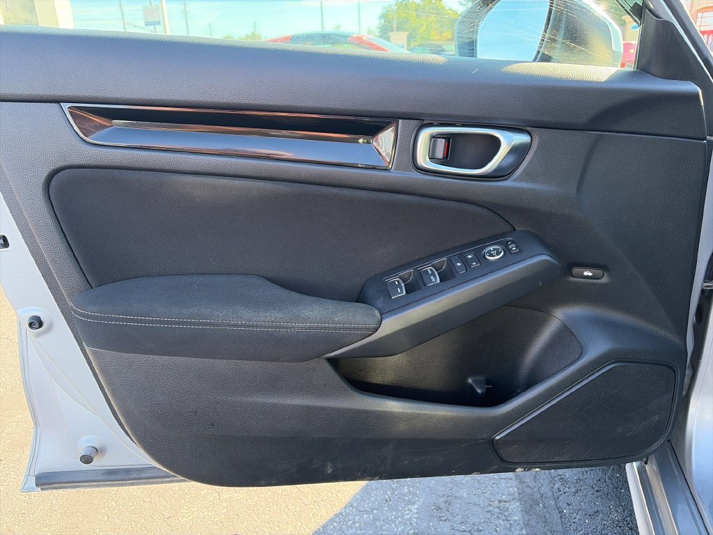 Used 2022 Honda Civic EX image 15