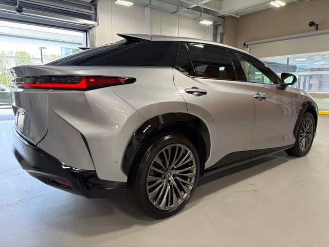 Used 2023 Lexus RZ 450e Premium w/ Accessory Package (2T) AWD/4WD image 7