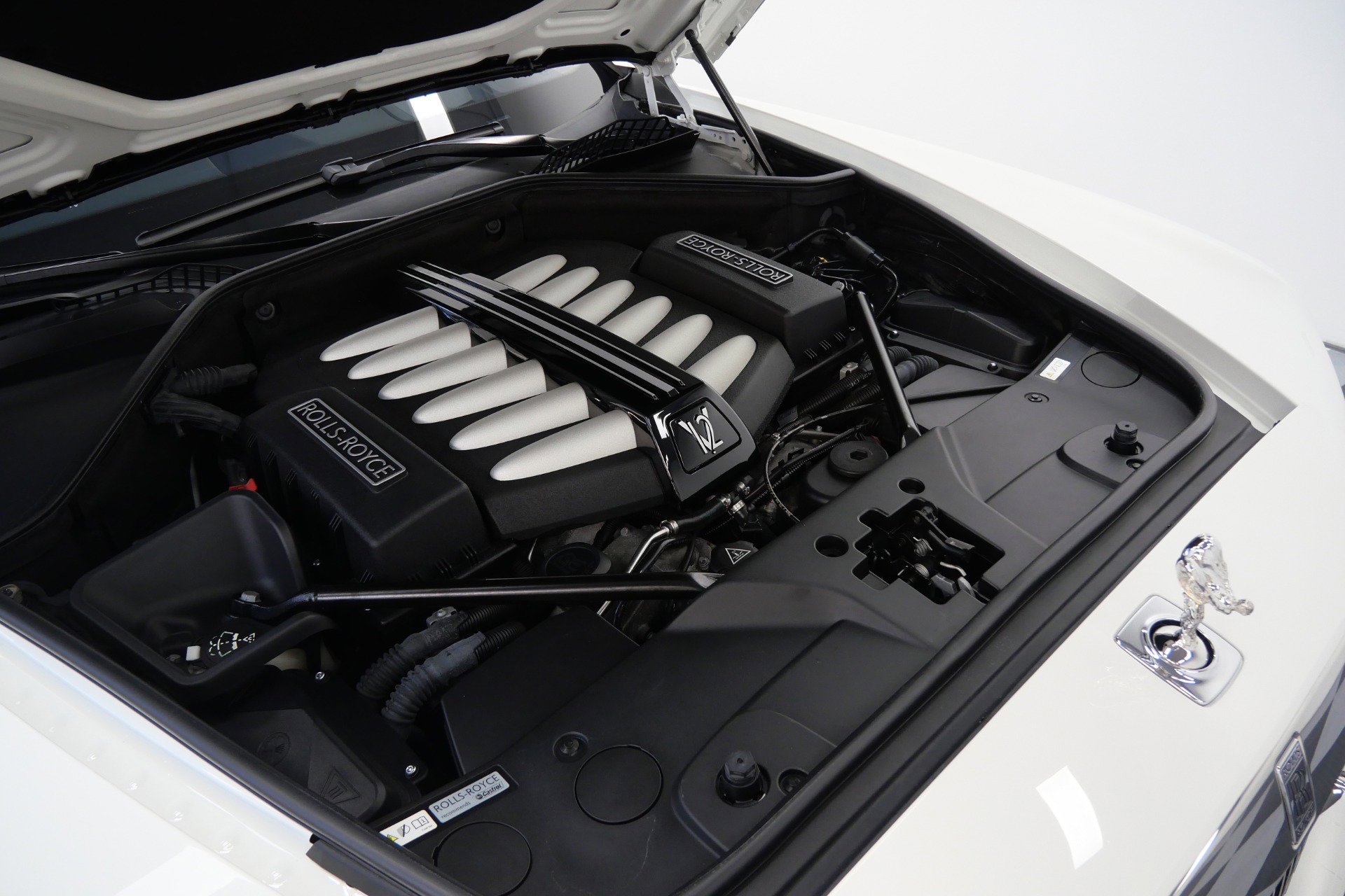 Used 2013 Rolls-Royce Ghost image 41