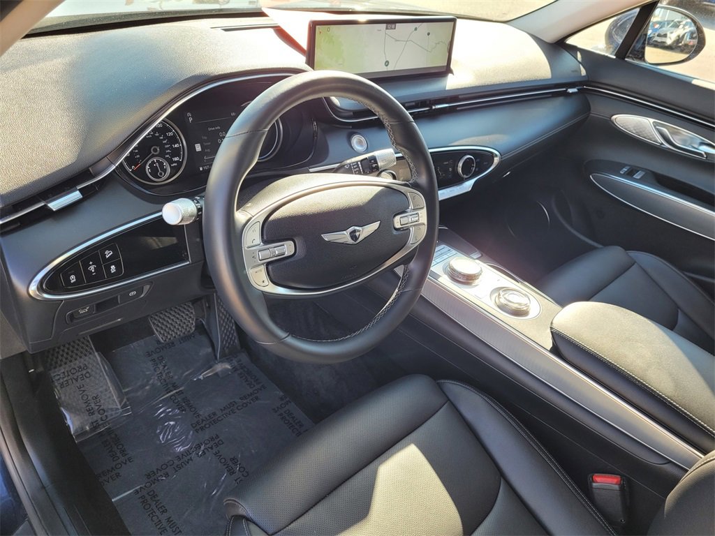 Used 2023 Genesis GV70 2.5T w/ Select Package image 7