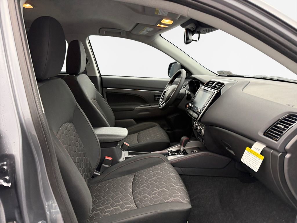 New 2026 Mitsubishi Outlander Sport LE AWD/4WD image 24