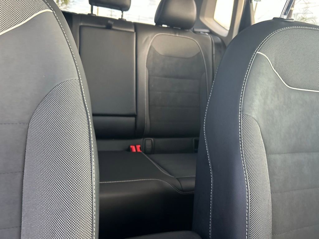 Used 2023 Volkswagen Taos SE w/ Panoramic Sunroof Package image 31