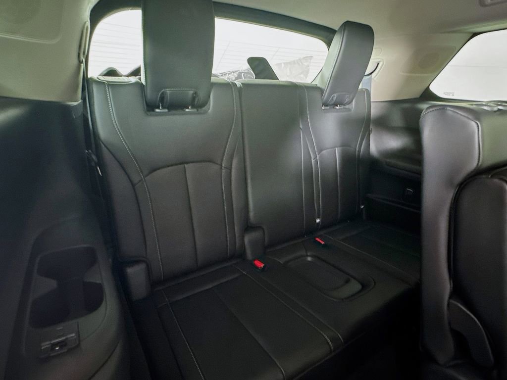 Certified 2026 INFINITI QX60 Luxe w/ Cargo Package FWD image 36